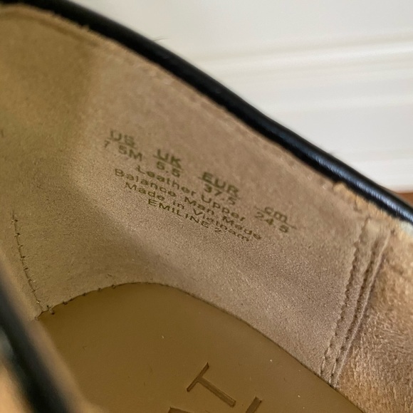 *SOLD* Emiline flats - Picture 10 of 10